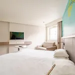 Ibis Styles Stade De La Meinau 호텔