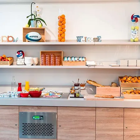 Отель Ibis Styles Stade De La Meinau 3*